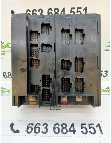 CAJA RELES / FUSIBLES MERCEDES ATEGO 2-EJES 18...