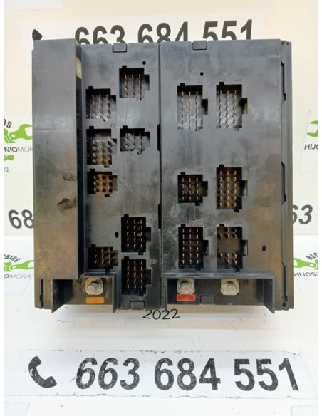 CAJA RELES / FUSIBLES MERCEDES ATEGO 2-EJES 18 T /BM 950/2/4 - 91455