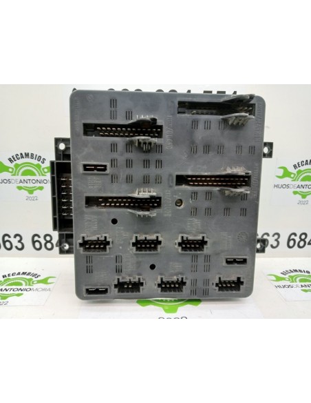 CAJA RELES / FUSIBLES DAF SERIE LF45 XXX DESDE 06 - 91656