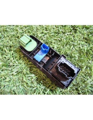 MANDO ELEVALUNAS DELANTERO IZQUIERDO...