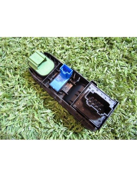 MANDO ELEVALUNAS DELANTERO IZQUIERDO  VOLKSWAGEN UP! - 94100