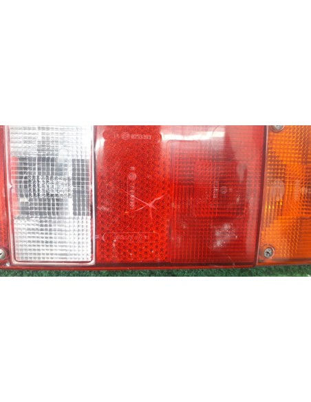 PILOTO TRASERO DERECHO NISSAN TRADE - 95058