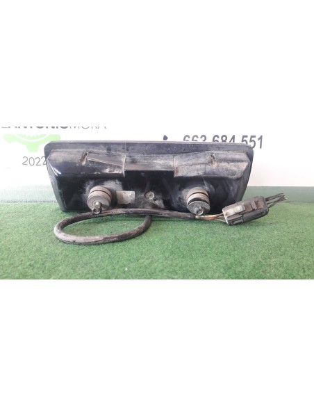 PILOTO TRASERO DERECHO NISSAN TRADE - 95058