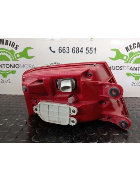 PILOTO TRASERO DERECHO AUDI A8 - 96930