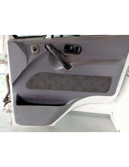 PUERTA DELANTERA DERECHA NISSAN ATLEON - 98304