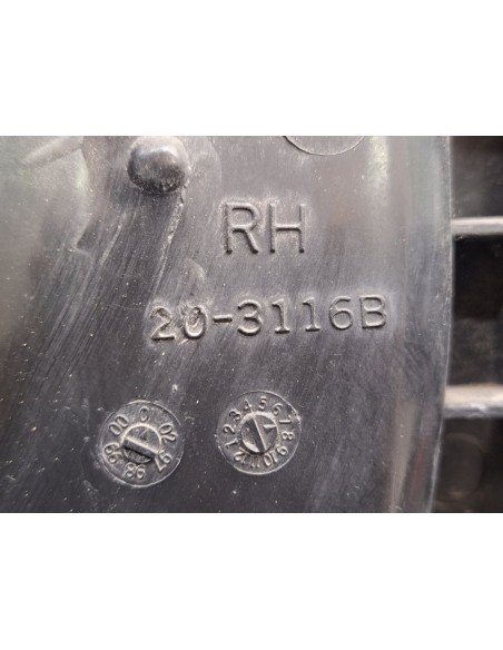 FARO DERECHO MITSUBISHI MONTERO - 99376