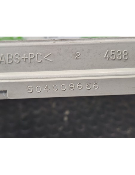 MOLDURA / CONSOLA RADIO IVECO EUROCARGO TECTOR - 101752