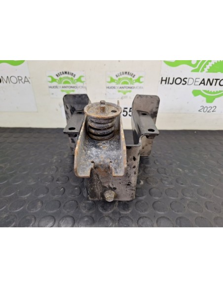 SOPORTE RUEDA REPUESTO NISSAN CABSTAR - 09 06 - 102427