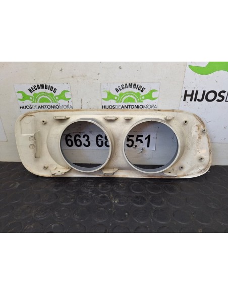 EMBELLECEDOR ANTINIEBLA IZQUIERDO VOLVO FH 12 2002 -  - 102771