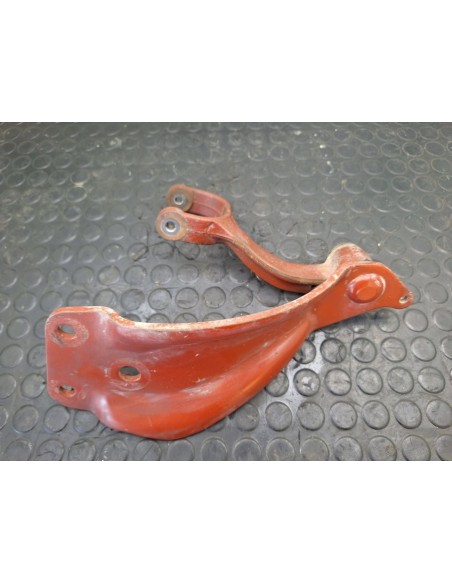 SOPORTE INFERIOR PALANCA CAMBIOS IVECO EUROCARGO TECTOR - 102822