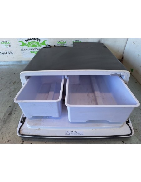 NEVERA SCANIA SERIE 4 - 103105