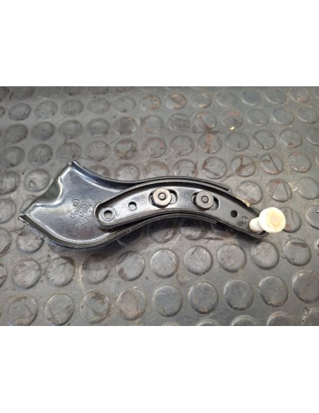 SOPORTE / GUIA PUERTA CORREDERA VOLKSWAGEN CADDY KA/KB - 94263