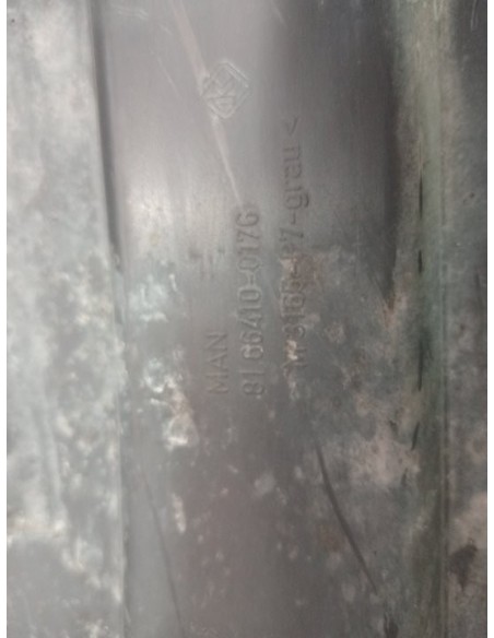 GUARDABARROS FIJO CABINA DERECHO MAN TG - L 7 XXX / 8 XXX - 99285