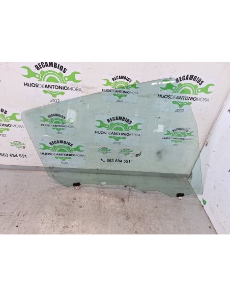 LUNA DELANTERA DERECHA NISSAN NT400 CABSTAR - 103112