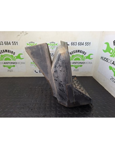 ESTRIBO DELANTERO IZQUIERO NISSAN ECO - T 100 45/78 KW/E2 - 103131