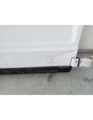 PUERTA TRASERA DERECHA MERCEDES MB 100 D CAJA...