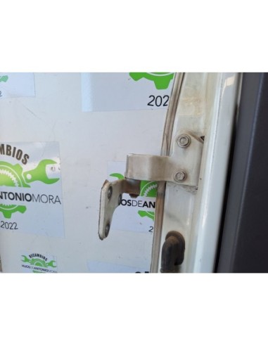 PUERTA DELANTERA DERECHA NISSAN ATLEON - 103452