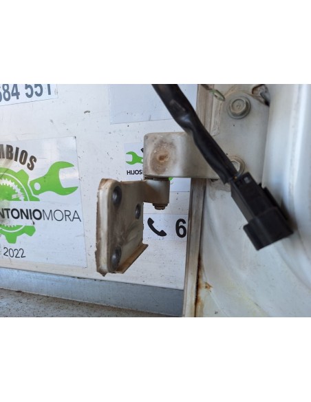 PUERTA DELANTERA DERECHA NISSAN ATLEON - 103452