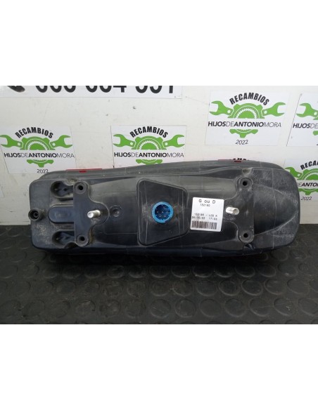 PILOTO TRASERO DERECHO NISSAN ATLEON - 103478