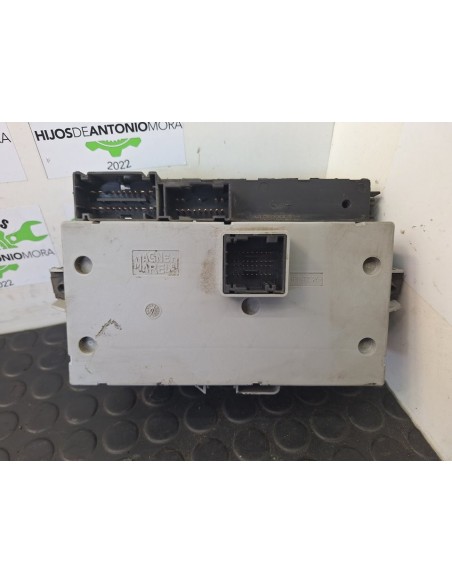 CAJA RELES / FUSIBLES IVECO DAILY CAJA CERRADA - 103495