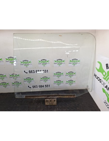 LUNA DELANTERA IZQUIERDA NISSAN ECO - T 160 75/117 KW/E2 - 103571