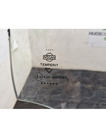 LUNA DELANTERA DERECHA NISSAN ECO - T 160 75/117 KW/E2 - 103572