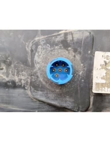 PILOTO TRASERO DERECHO NISSAN CABSTAR - 102965