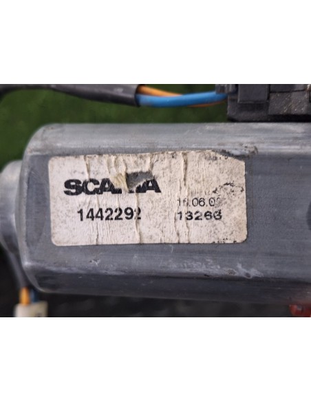 MOTOR ELEVALUNAS DELANTERO IZQUIERDO SCANIA SERIE 4 - 99808