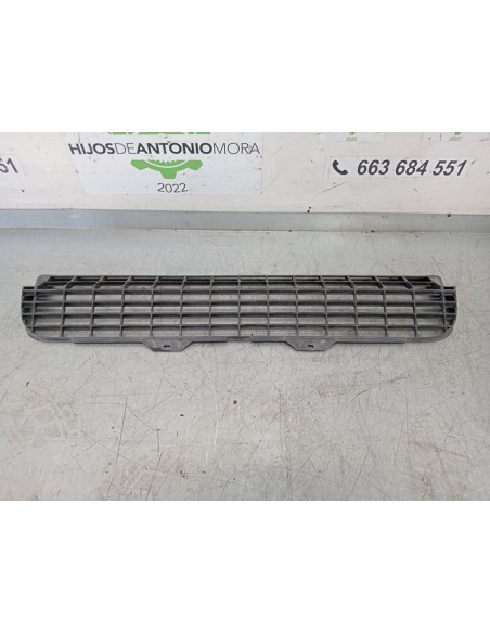 REJILLA PARAGOLPES DELANTERO RENAULT MIDLUM - 100233