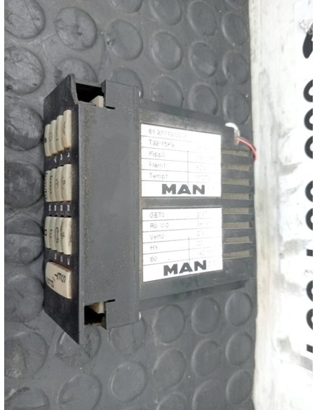 PANTALLA MULTIFUNCION MAN F2000 28 314 - 103934