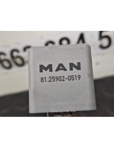 RELE MAN TGX 18 XXX - 100434