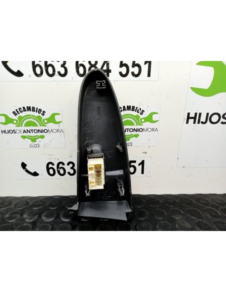 MANDO ELEVALUNAS DELANTERO DERECHO IVECO STRALIS - 98735