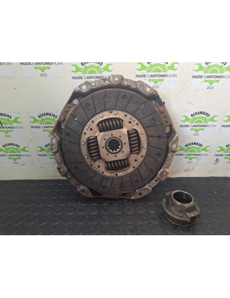 KIT EMBRAGUE NISSAN CABSTAR - 104006