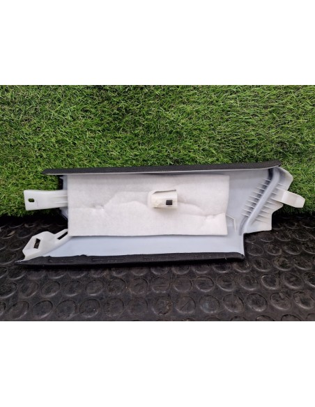 GUARNECIDO PILAR IZQUIERDO AUDI Q5 - 101369