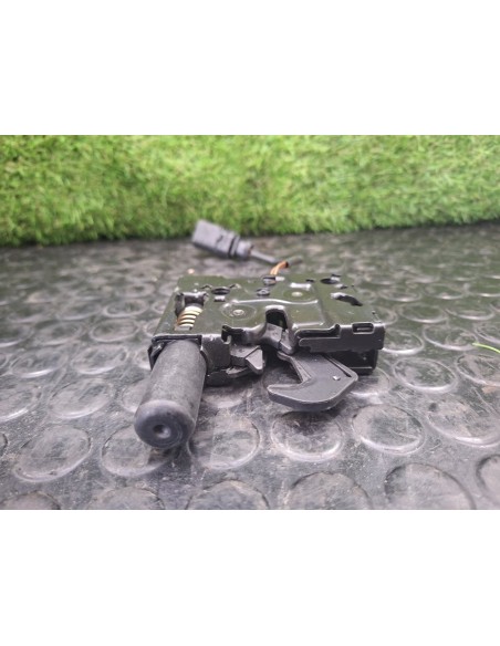 CERRADURA CAPOT AUDI A8 - 102081
