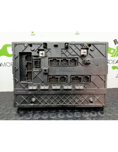 CAJA RELES / FUSIBLES MERCEDES ACTROS 5...