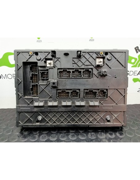 CAJA RELES / FUSIBLES MERCEDES ACTROS 5 L-FAHRERHAUS 2-ACHSER BM 963 - 97863