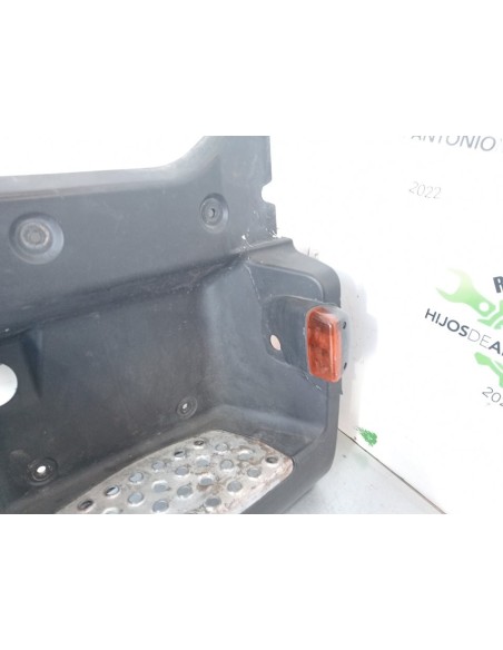 ESTRIBO DELANTERO DERECHO MAN TG - L 7 XXX / 8 XXX - 99114