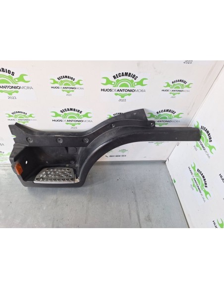 ESTRIBO DELANTERO IZQUIERO MAN TG - L 7 XXX / 8 XXX - 99115