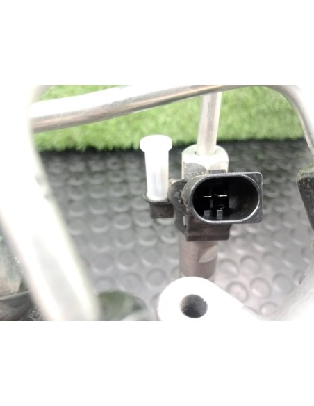 RAMPA INYECTORA AUDI A8 - 100750