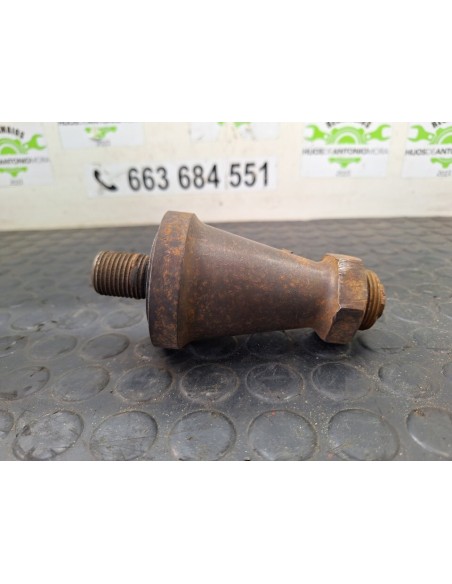 BUJE NISSAN ATLEON - 104262