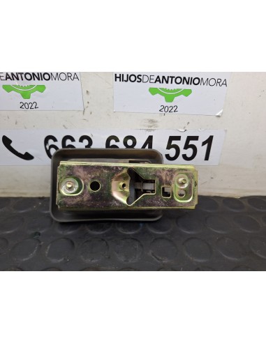 106388 - 106389- 2 MANETAS INTERIOR DELANTERA