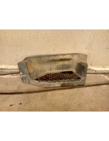 GUARDABARROS BAJO CABINA DERECHO RENAULT HD 300...