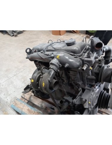 GUARNECIDO PILAR DERECHO VOLKSWAGEN TOUAREG -...