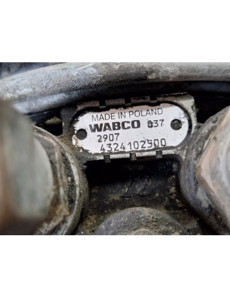 BOMBA ELEVAR CABINA VOLVO FL 10 - 110595