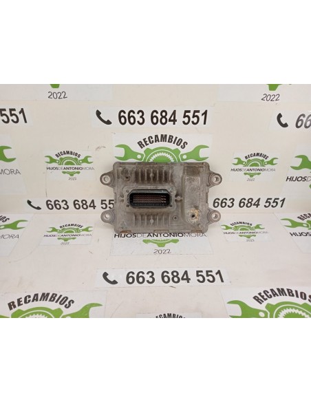GUARDABARROS BAJO CABINA DERECHO VOLVO FH 12 2002 -  - 100406