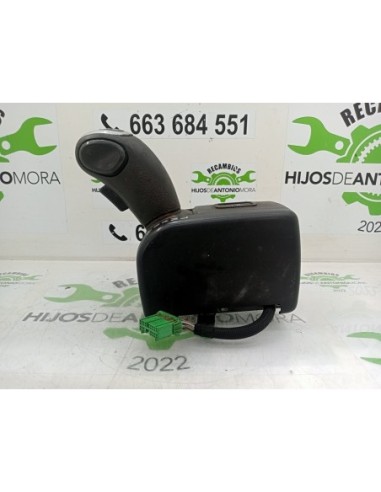 GUARNECIDO PUERTA DELANTERA DERECHA SKODA FABIA...