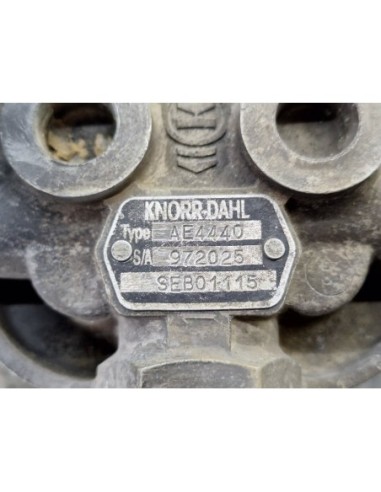 FARO ANTINIEBLA IZQUIERDO SCANIA SERIE P/G/R -...