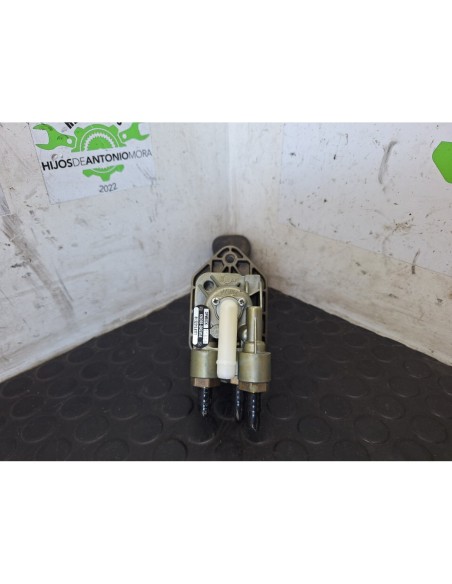 SOPORTE / GUIA PUERTA CORREDERA VOLKSWAGEN CADDY KA/KB - 94264