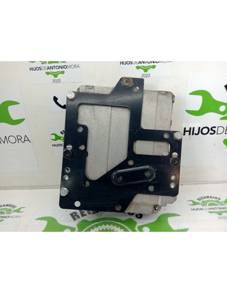 CAJA RELES / FUSIBLES RENAULT SERIE T - 106401